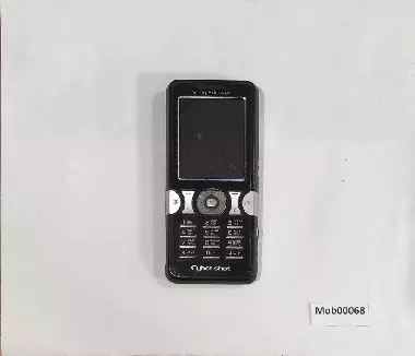 Сотовый телефон Sony Ericsson K550i без АКБ, задней крышки, экрран не разбит